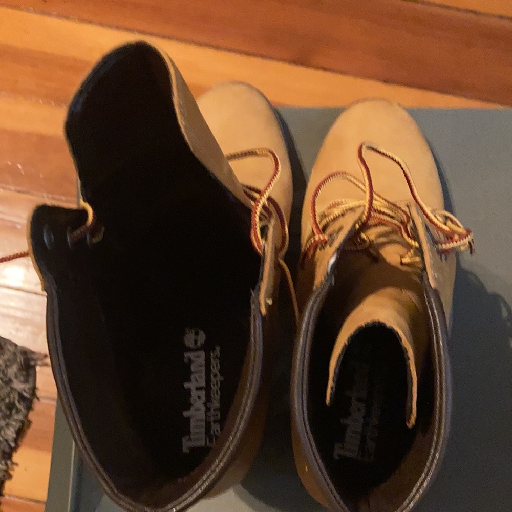 Timberlands - Picture 5 of 7
